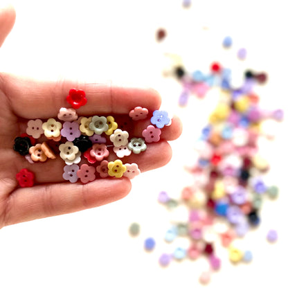 8mm Miniature flower buttons 2 Hole plastic