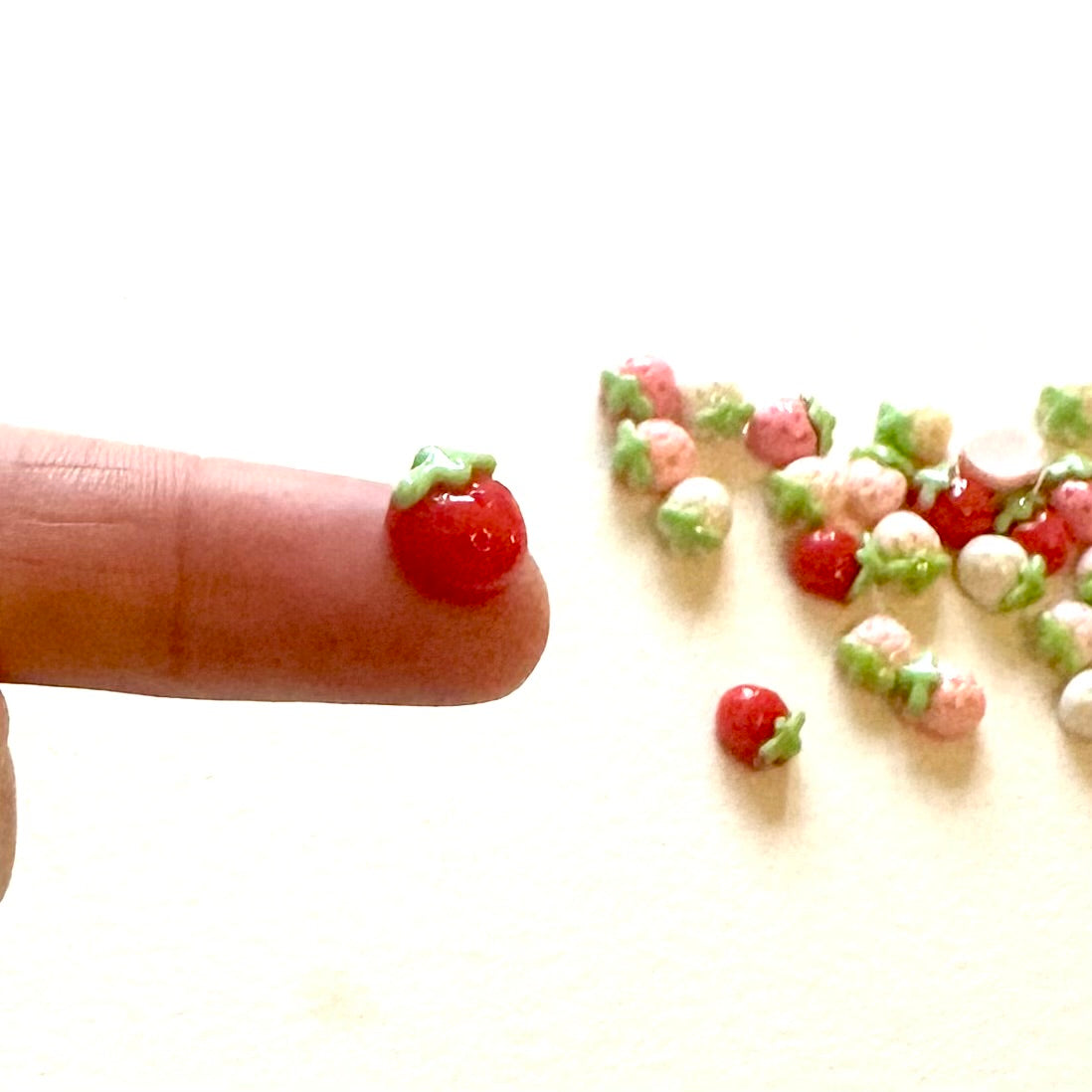 Miniature 3D Strawberry charm mix 7mm