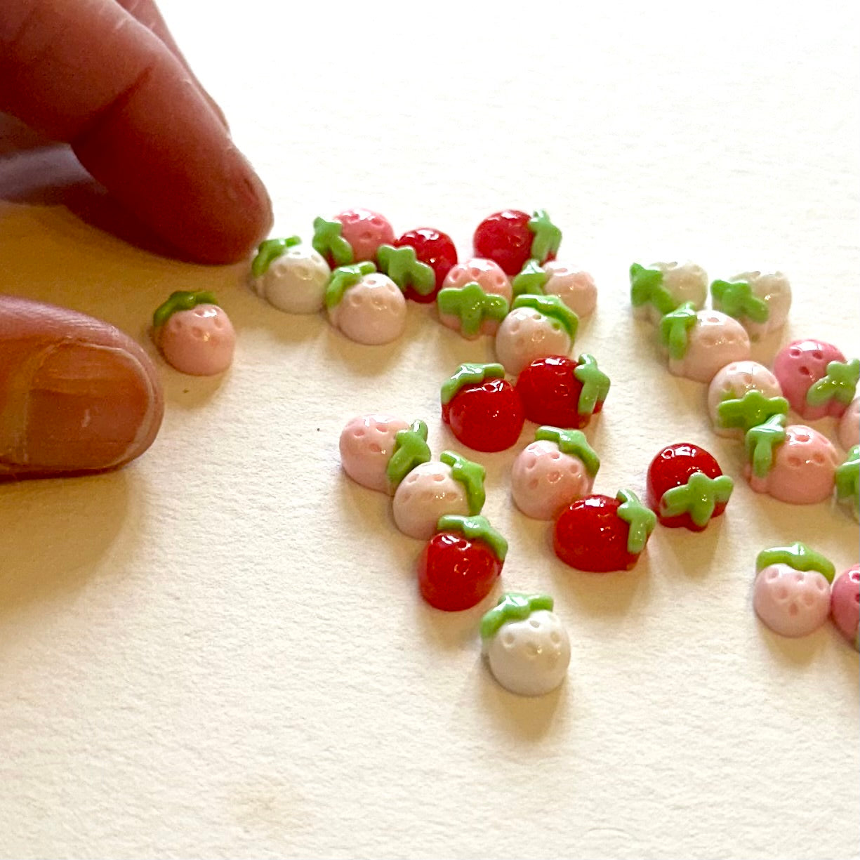 Miniature 3D Strawberry charm mix 7mm