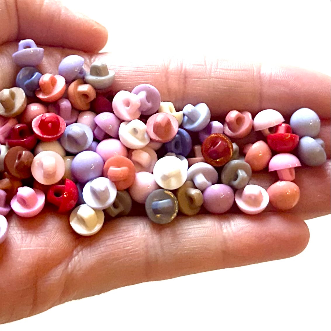 Miniature mushroom plastic buttons with shank fastener 7.5mm