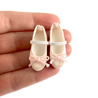 Miniature doll Ballet shoes tiny pink Silk ballet slippers for 1/6 Blythe doll BJD doll - Blacksparrowuk