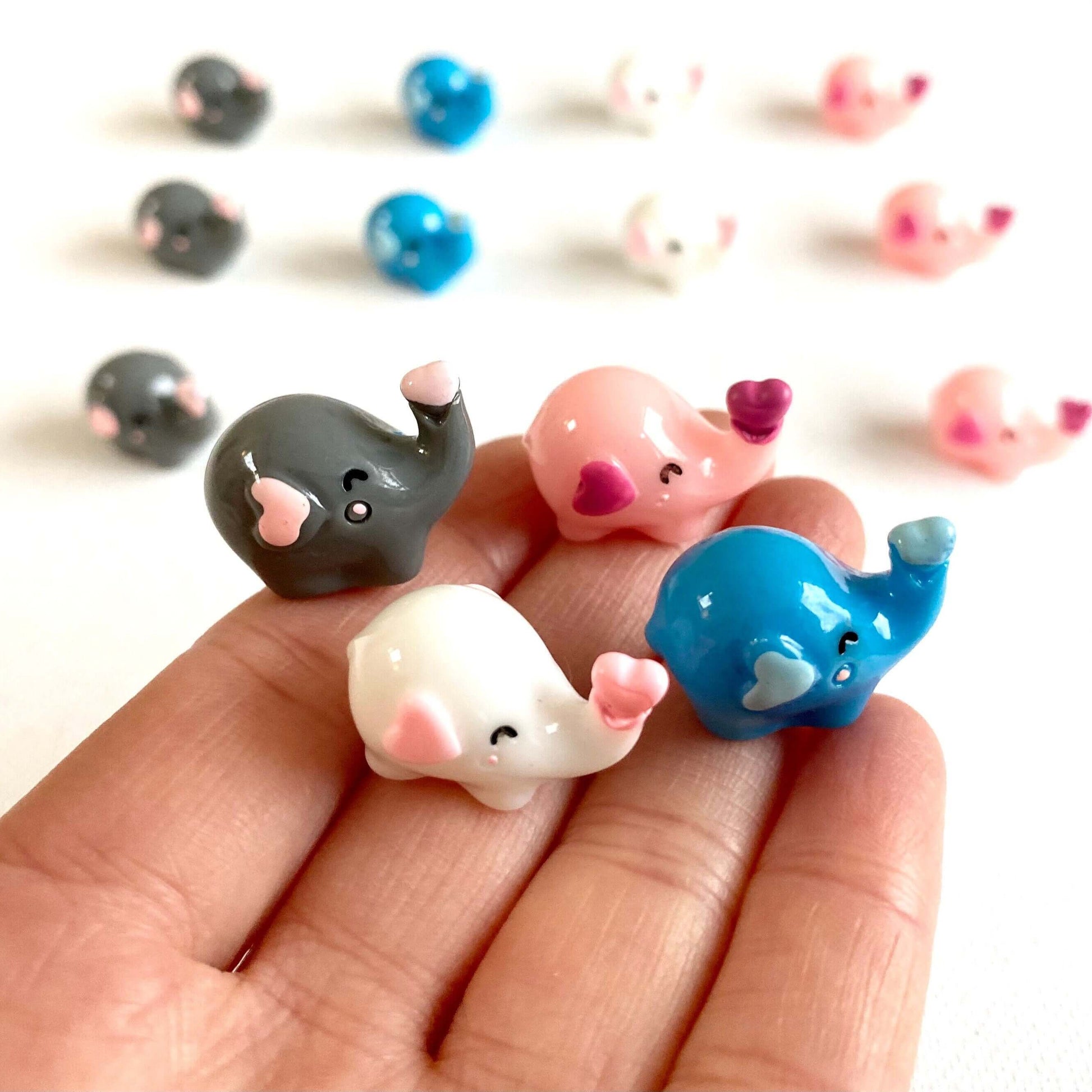 Dollhouse miniature 2pcs Tiny resin Elephant - Blacksparrowuk