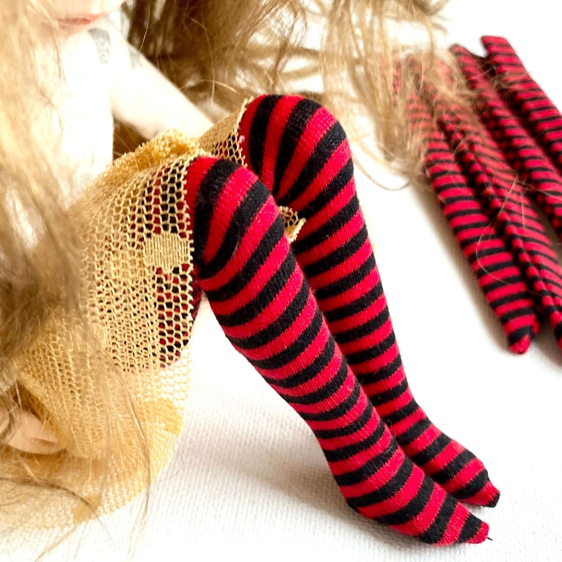 Blythe doll socks Stripy doll socks Halloween Red Black BJD socks - Blacksparrowuk