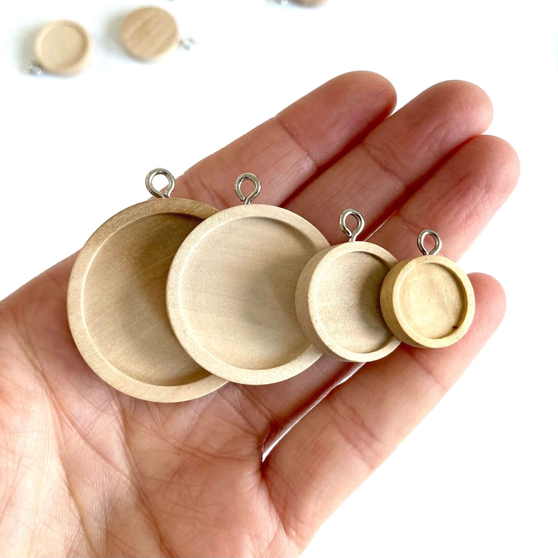 Cabochon settings base with eyelet 8pcs 12mm 15mm 25mm 30mm Round wooden - Blacksparrowuk