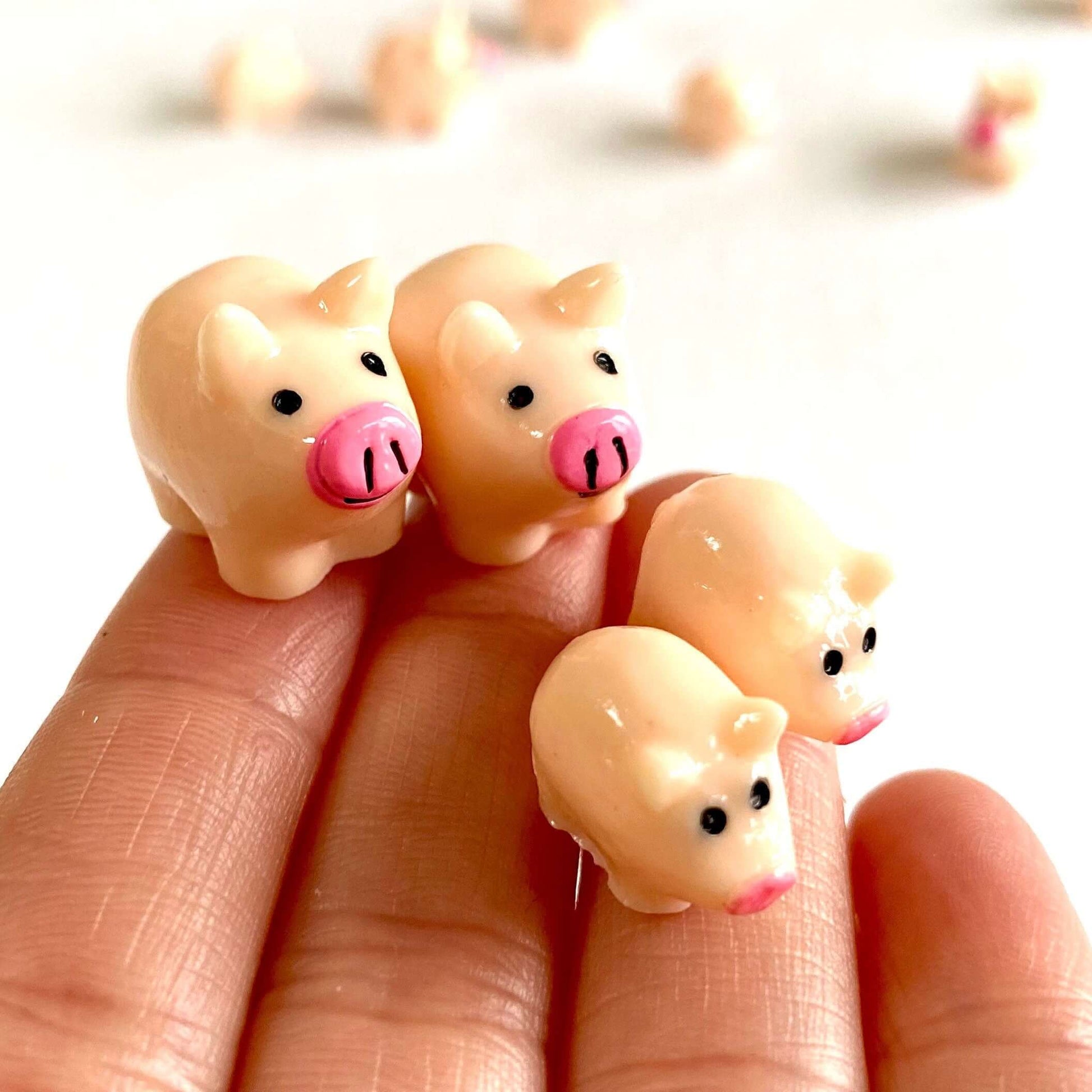 Micro Pig Figurines Tiny pig - Blacksparrowuk