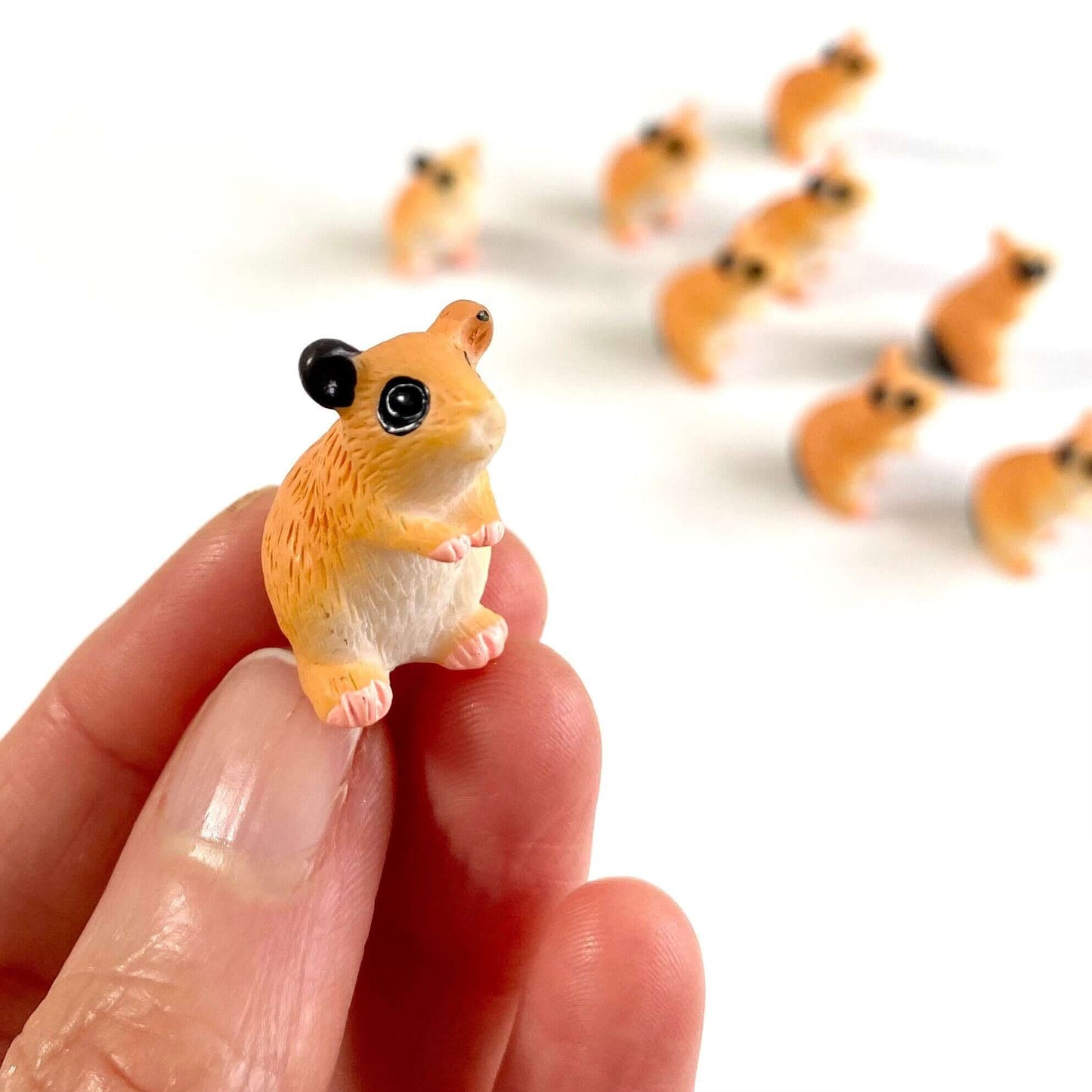 Miniature Hamster resin figurine 1/6 scale Dollhouse miniature - Blacksparrowuk