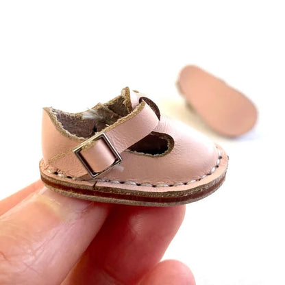 Tiny leather doll shoes Pink Blythe doll shoes Doll boots 37mm Doll buckle shoes - Blacksparrowuk