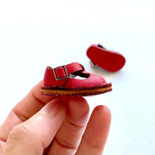 Tiny leather doll shoes Blythe doll shoes Red Doll boots 37mm Red Doll buckle shoes - Blacksparrowuk