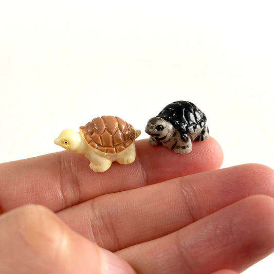 Dollhouse miniature tiny resin Tortoise - set of 2  - 23mm x 12mm Terrarium Fairy Garden Figurines - Blacksparrowuk